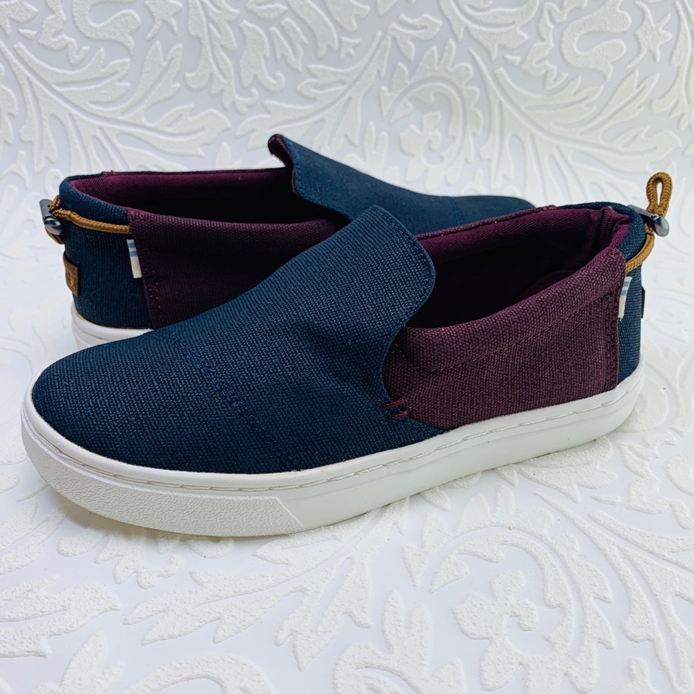 Toms slip on a boat shoes youth slip Paxton canvas
